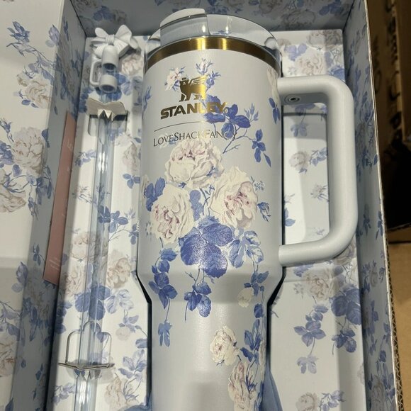 The Stanley x LoveShackFancy Quencher | 40 OZ Everblooming Rosettes - Picture 1 of 8